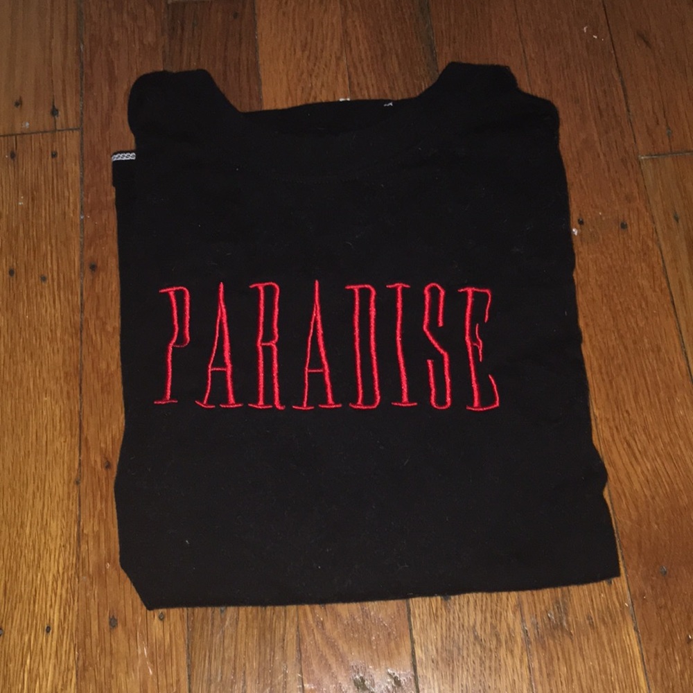 Paradise tee NWOT